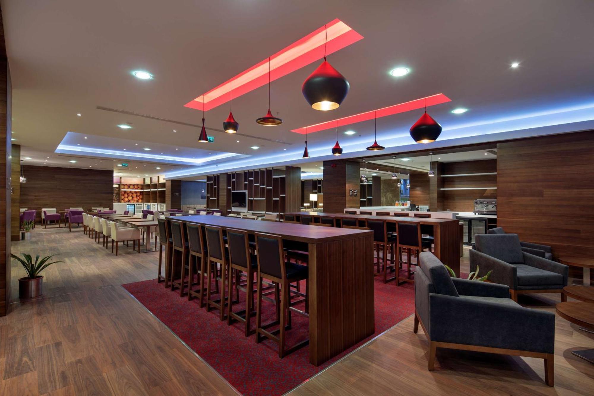 Hampton By Hilton Istanbul Kayasehir Hotel Exterior foto