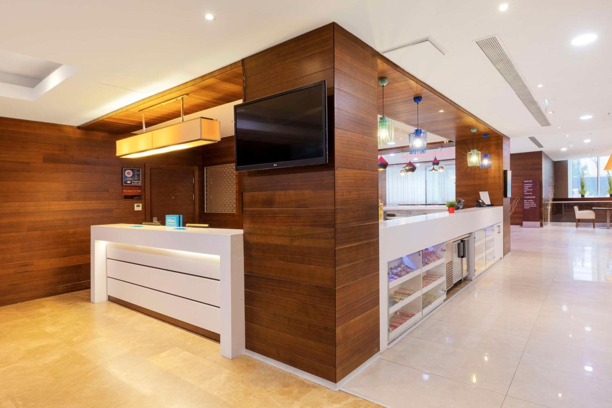 Hampton By Hilton Istanbul Kayasehir Hotel Exterior foto